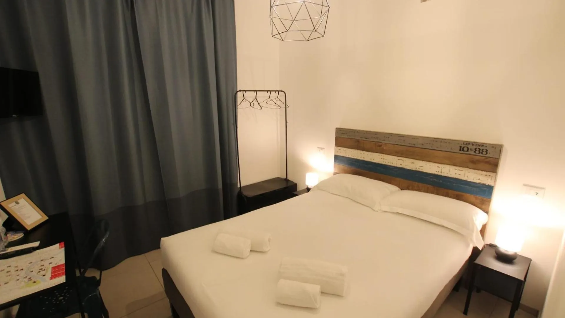 Travel B&B Pisa 0*,  Italien