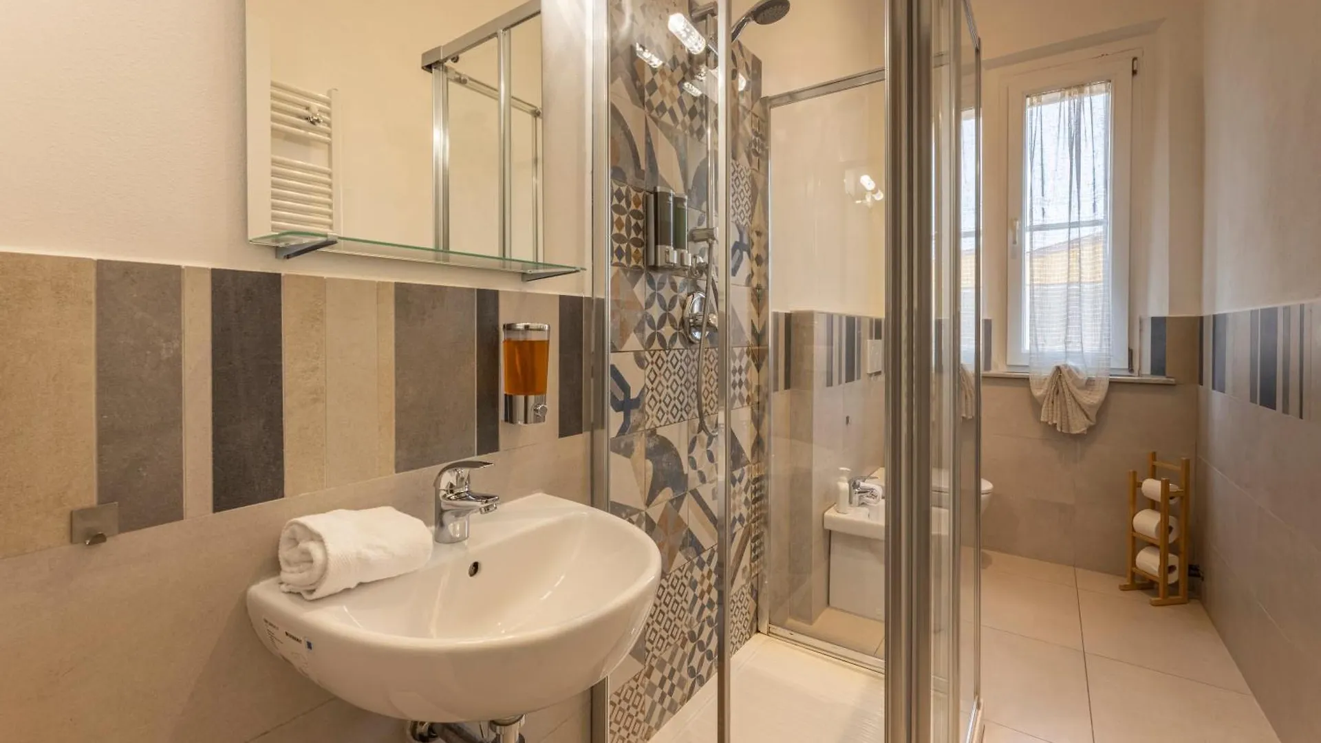 Travel B&B Piza Nocleg ze śniadaniem